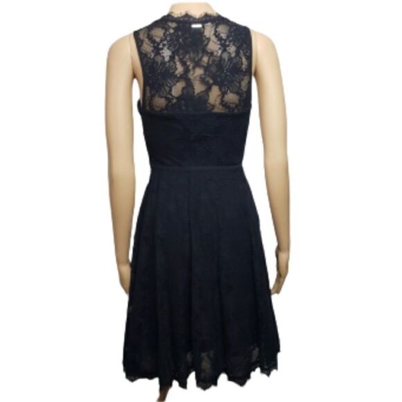 Guess Lace Bustier Sleeveless Dress Fit and Flare. Size Large - Picture 4 of 6